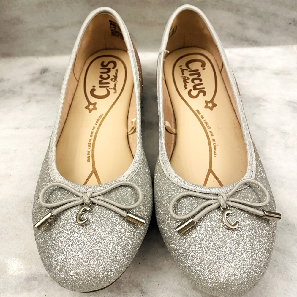Silver and gold glitter flats!